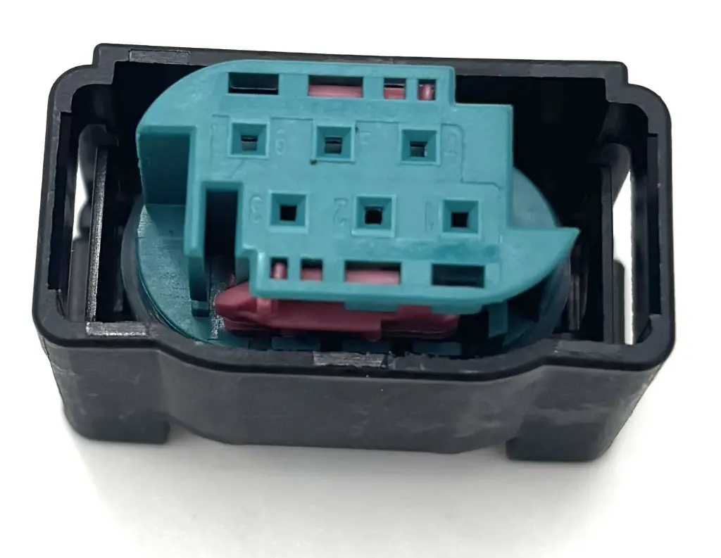 6 pin connector (F) Bosch DBW bovenaanzicht.webp