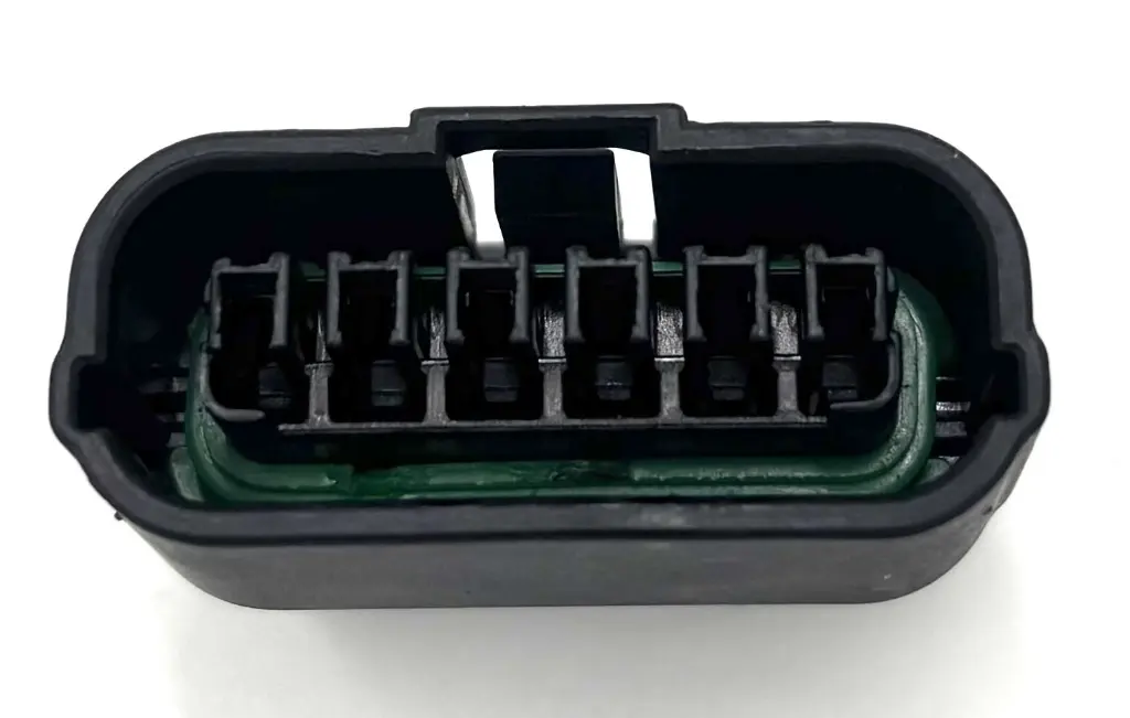 6 pin connector (F) Honda DBW bovenaanzicht.webp